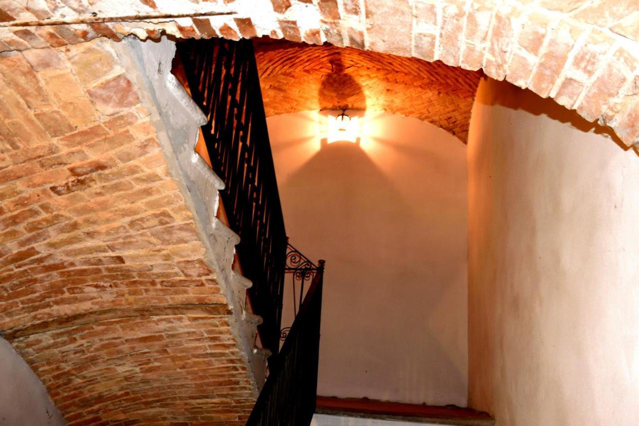 Il Borgo Fiorito Alojamento de Acomodação e Pequeno-almoço Lerma